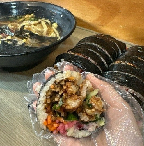  부산에 있다는 4900원짜리 김밥 클라쓰